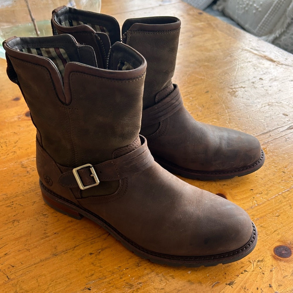 Ariat Women’s Savannah ankle boots - 10.5